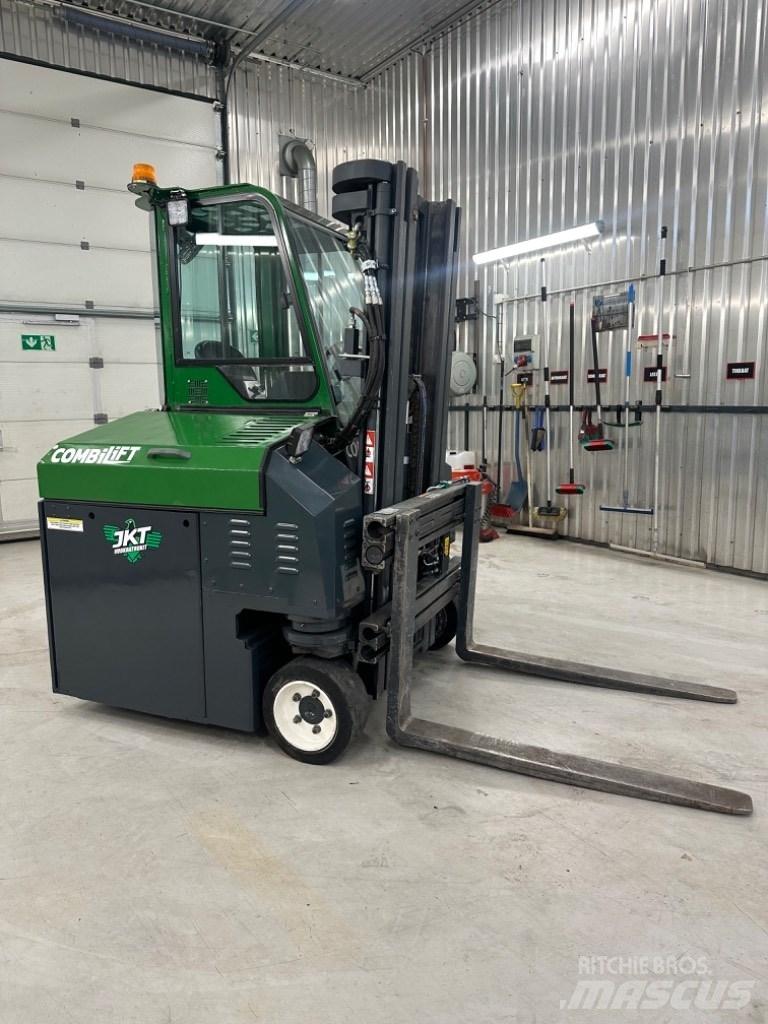 Combilift CB2500E Električni viličarji
