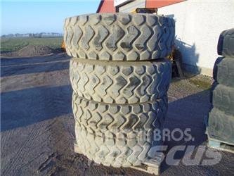  Däck 15,5x25 Gume, kolesa in platišča