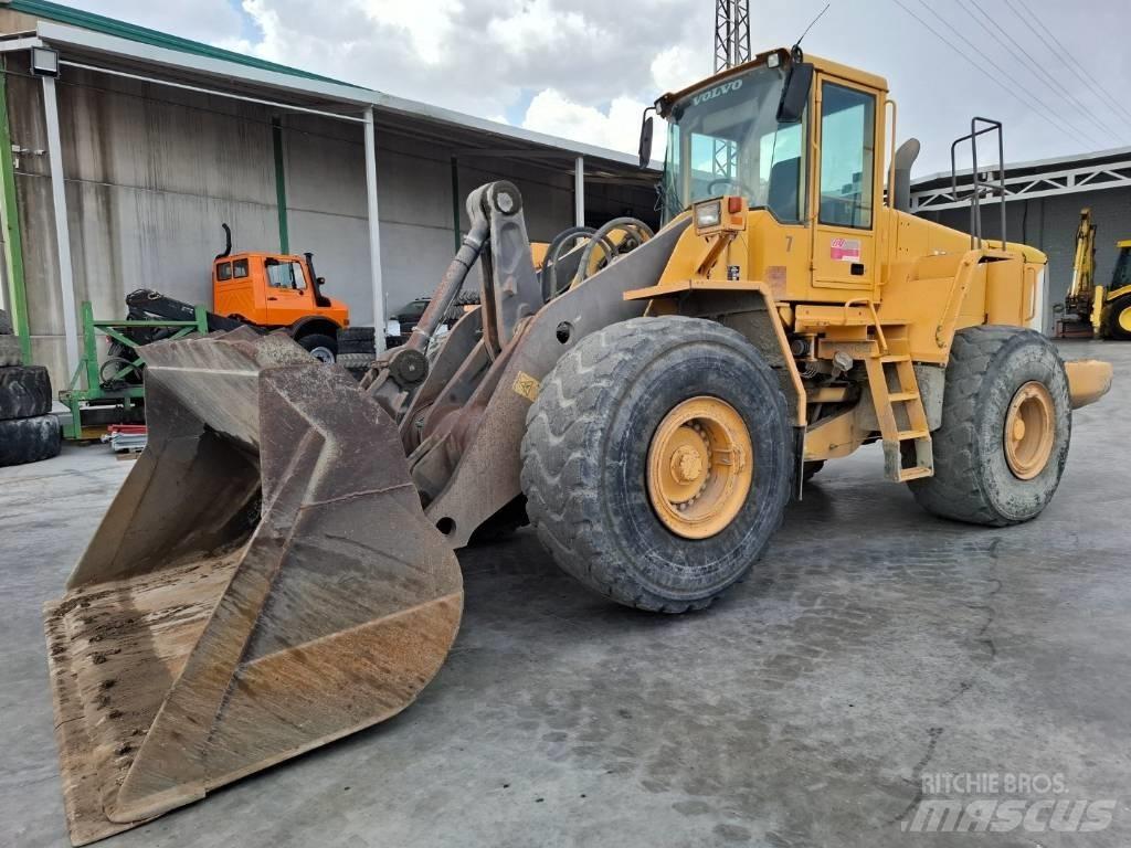 Volvo L 180 E Kolesni nakladalci
