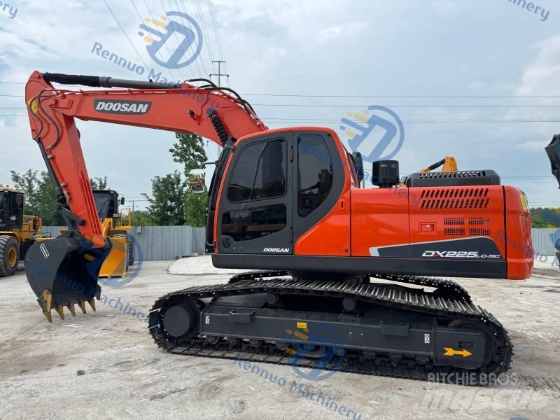 Doosan DX 225 LC-9C Bagri goseničarji