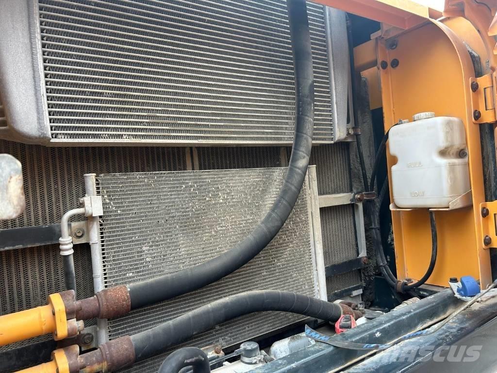 Hyundai R320 LC-9 Bagri goseničarji