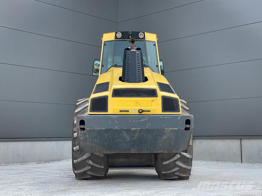 Bomag BW 216 DH-4i Enojni valjarji