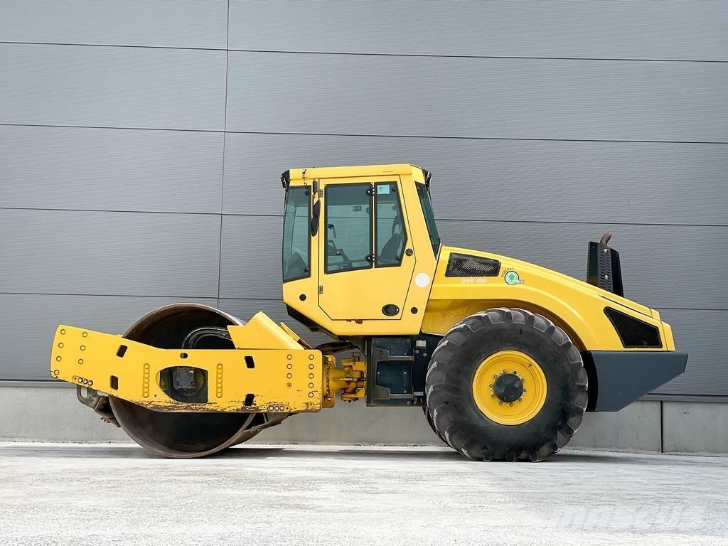 Bomag BW 216 DH-4i Enojni valjarji