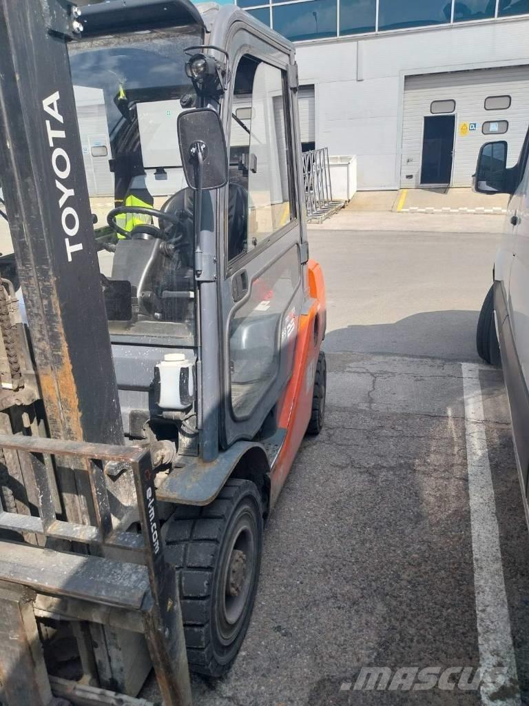 Toyota 02-8FDF25 Dizelski viličarji