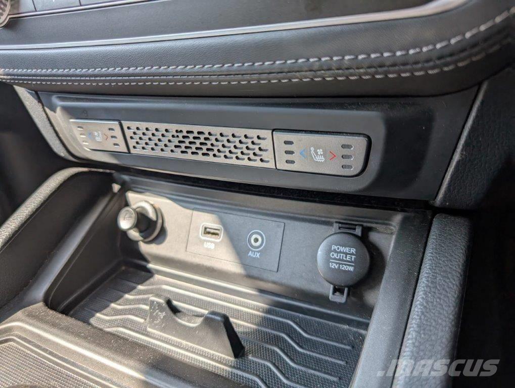Ssangyong Musso Avtomobili