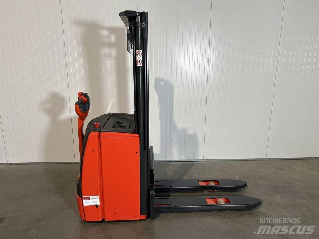 Linde L14 Ročni električni viličar