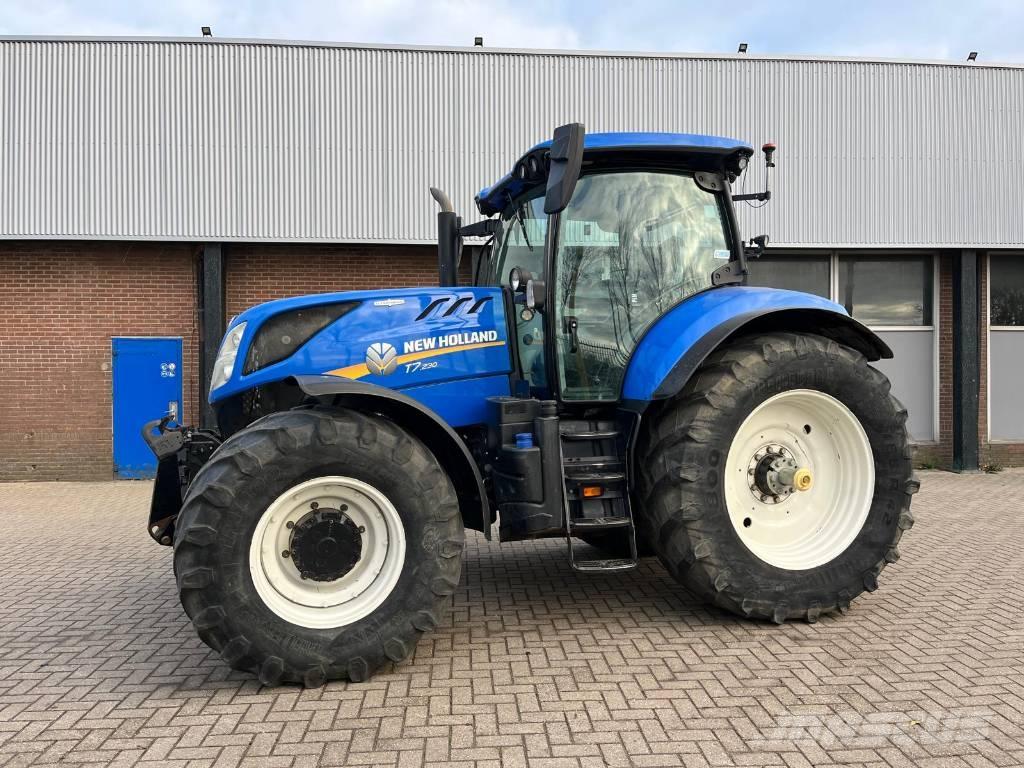 New Holland T 7.230 Traktorji
