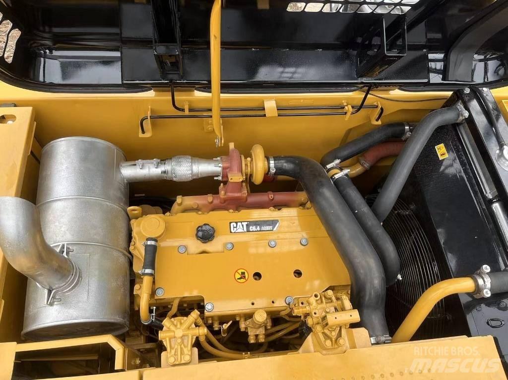 CAT 320 D2 Bagri goseničarji