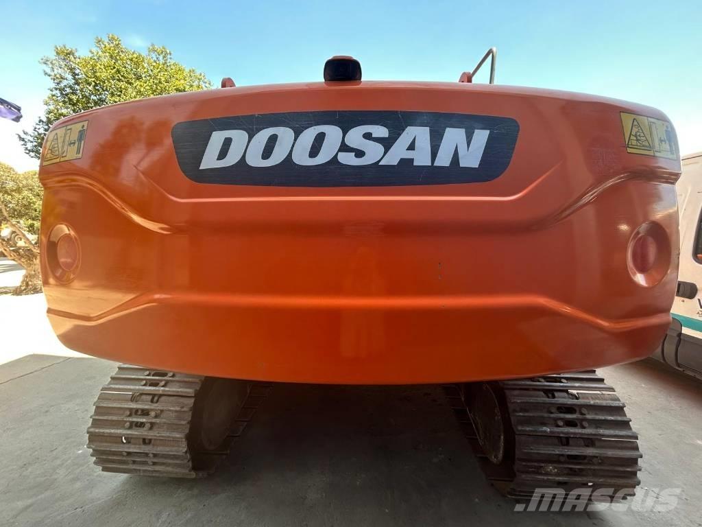 Doosan DX 225 Bagri goseničarji