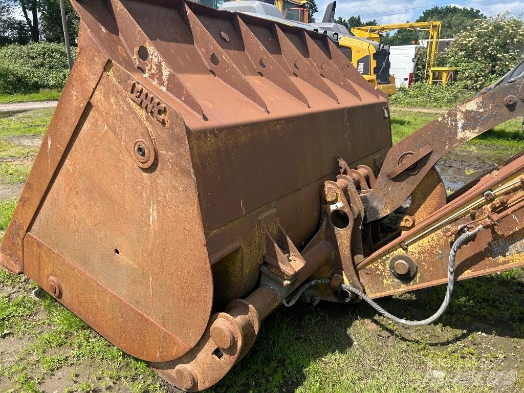 CAT 930H Kolesni nakladalci