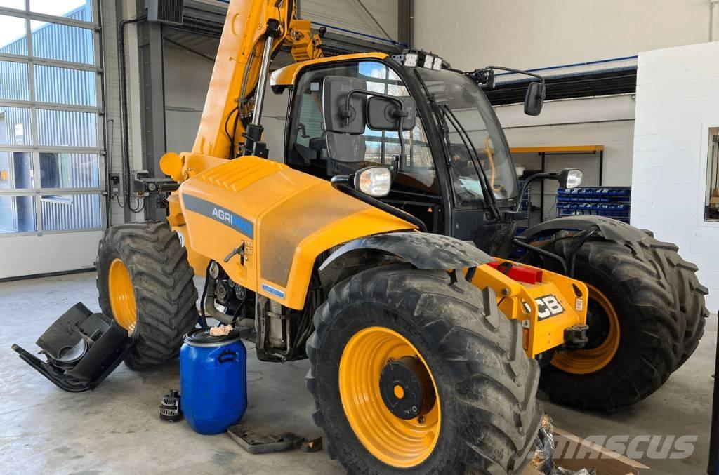 JCB 532-70 Kmetijski teleskopski nakladalci