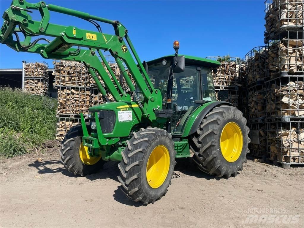 John Deere 5055E Traktorji