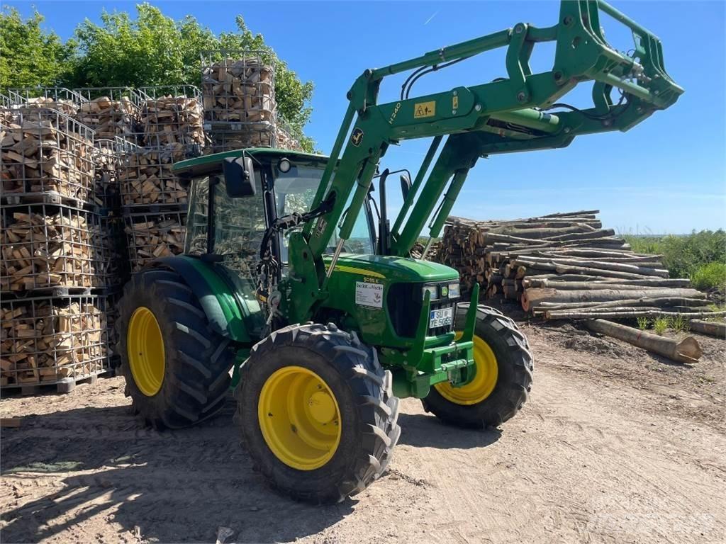 John Deere 5055E Traktorji