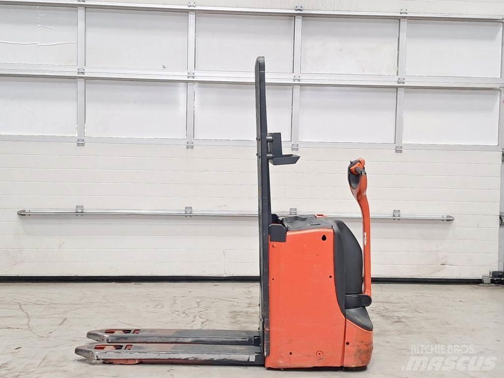 Linde T16L Električni nizko dvižni viličar