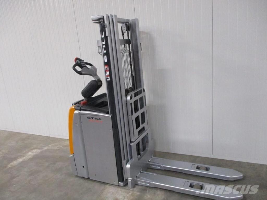 Still EXV SF16 Električni nizko dvižni viličar s stojiščem