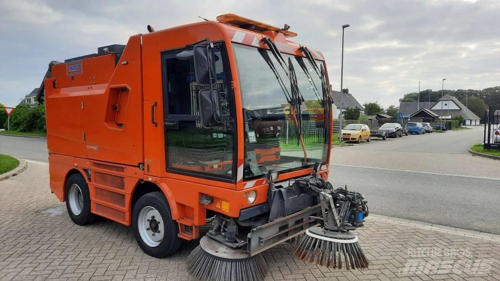 Schmidt Cleango 500 Cestni pometači
