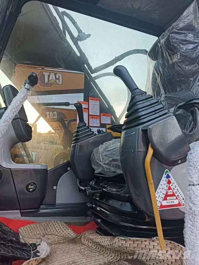 CAT 324 D2L Bagri goseničarji