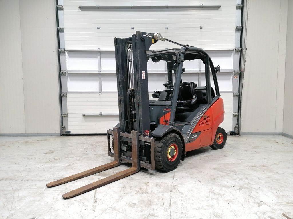 Linde H30T-02 Plinski viličarji