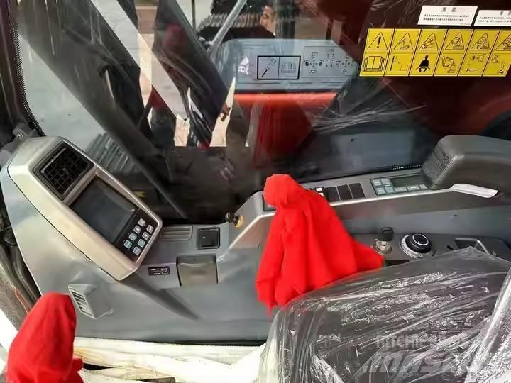 Doosan DX300LC-9C Bagri goseničarji