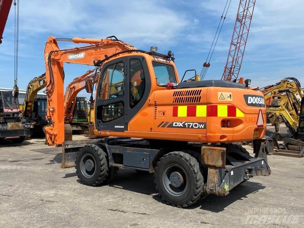 Doosan DX170W NVT Bagri na kolesih