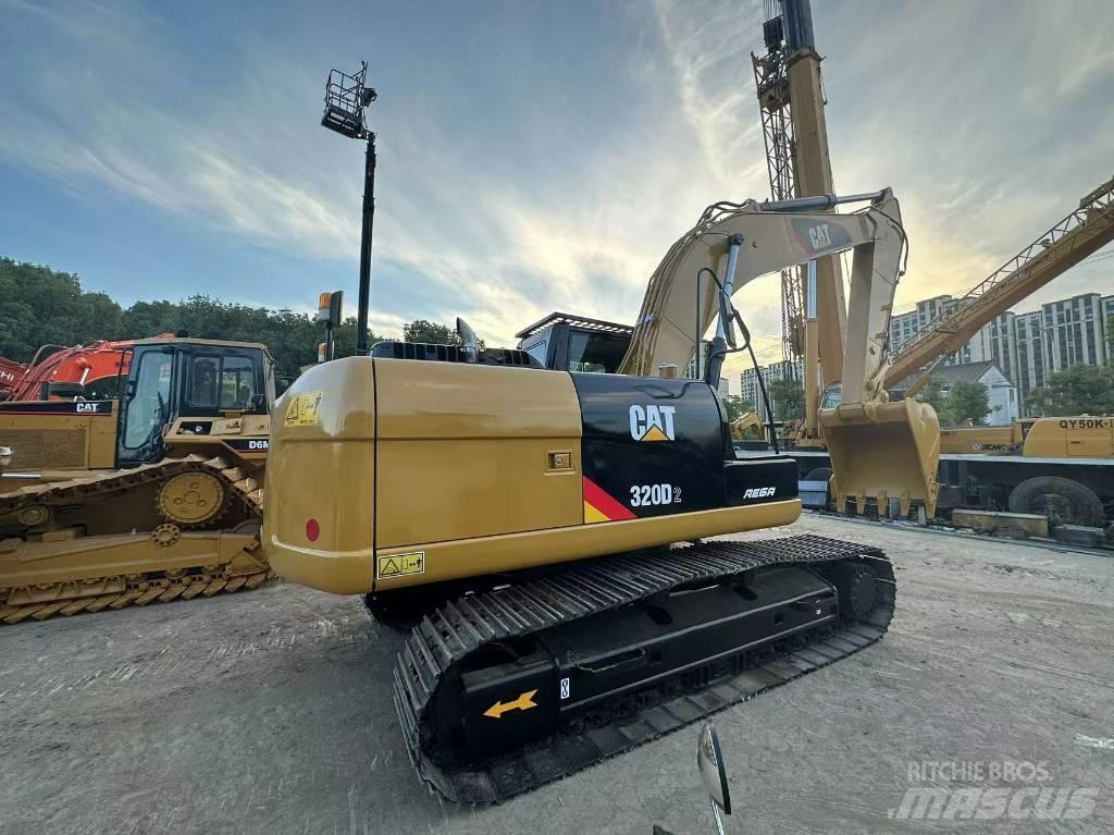 CAT 320D2 Bagri goseničarji