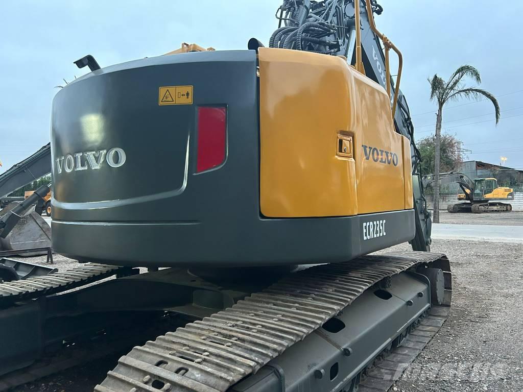 Volvo ECR 235 Bagri goseničarji