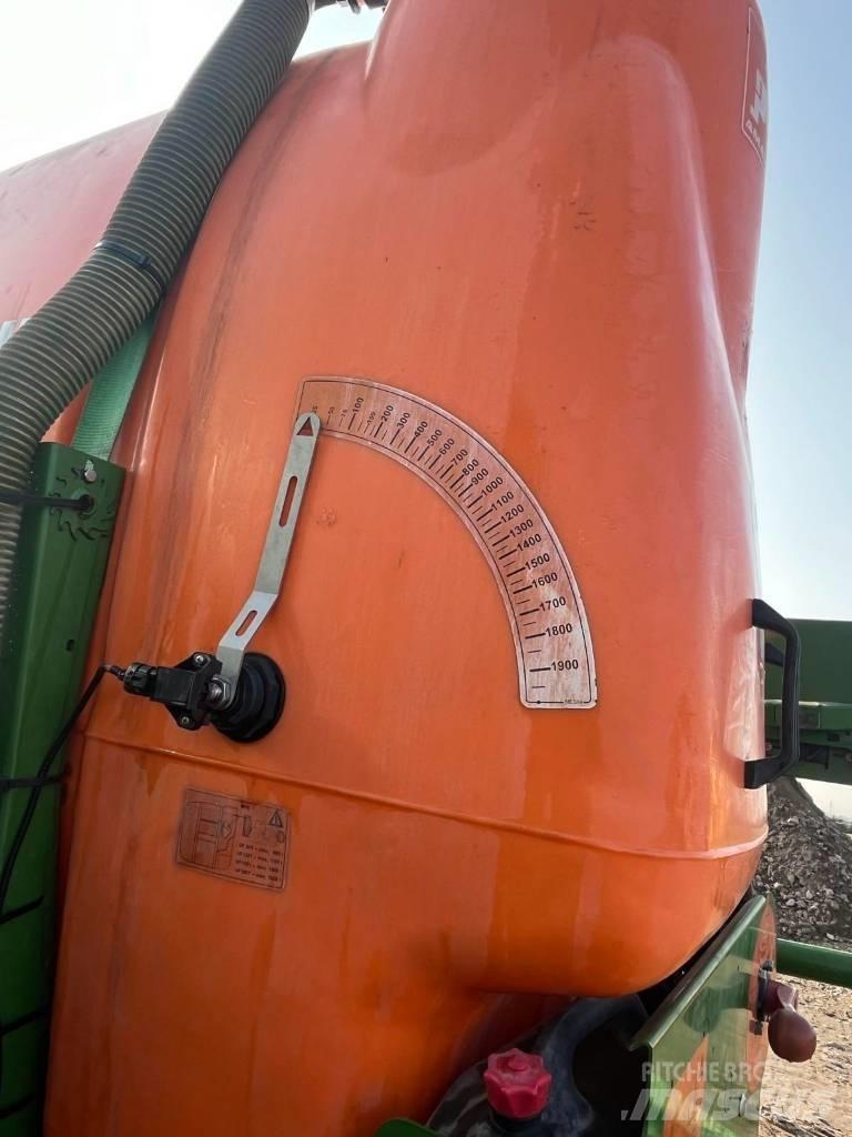 Amazone UF 1801 Montirane škropilnice
