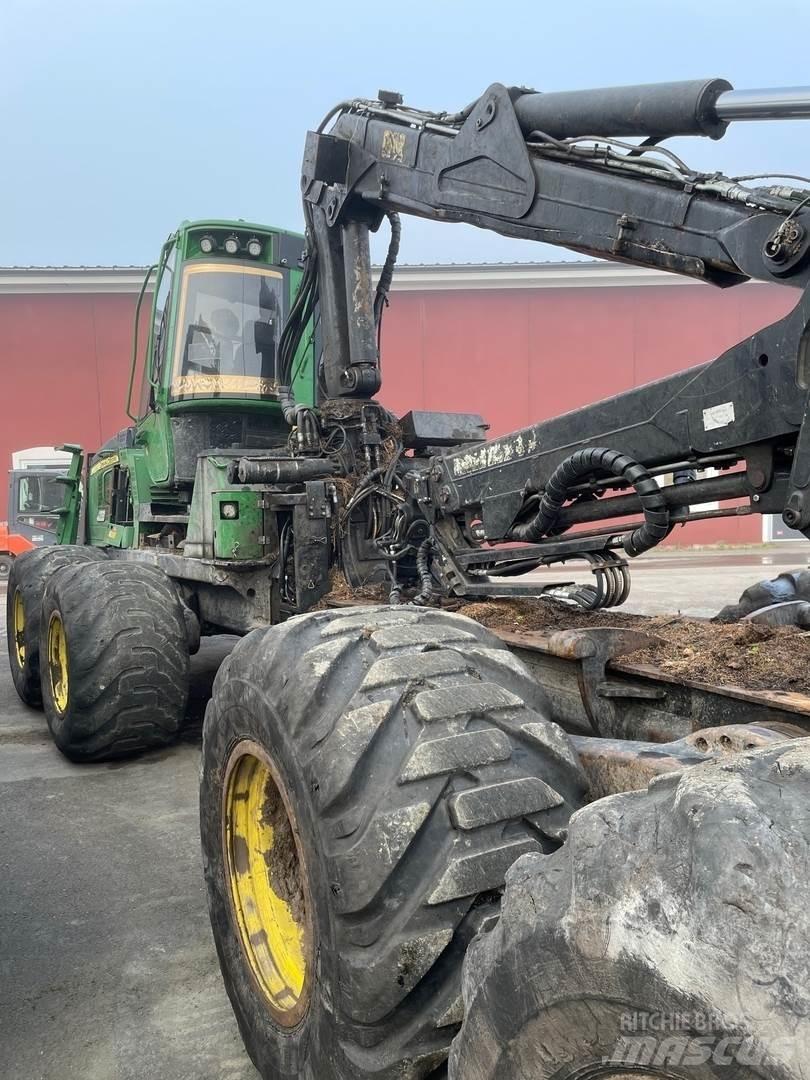 John Deere 1210E Forwarderji