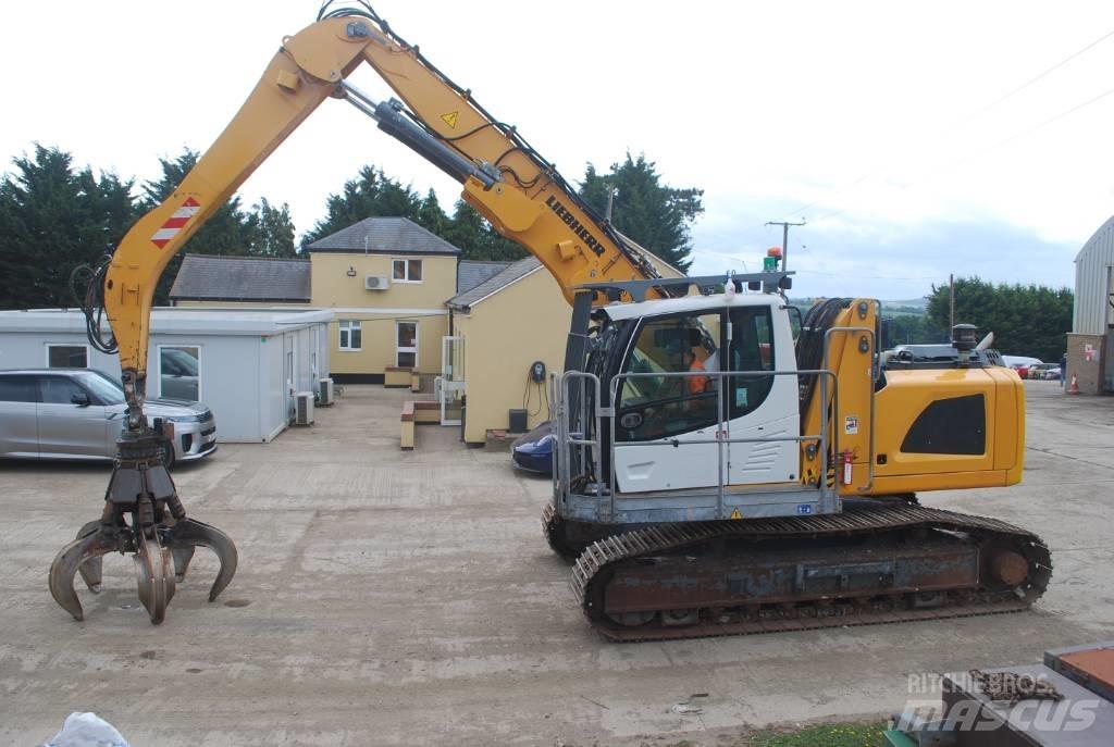 Liebherr LH22C Bagri za prekladanje primarnih/sekundarnih surovin