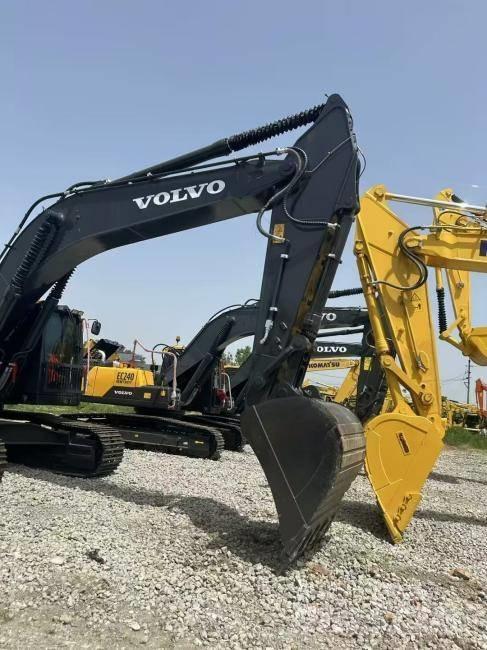 Volvo EC 300 Bagri goseničarji