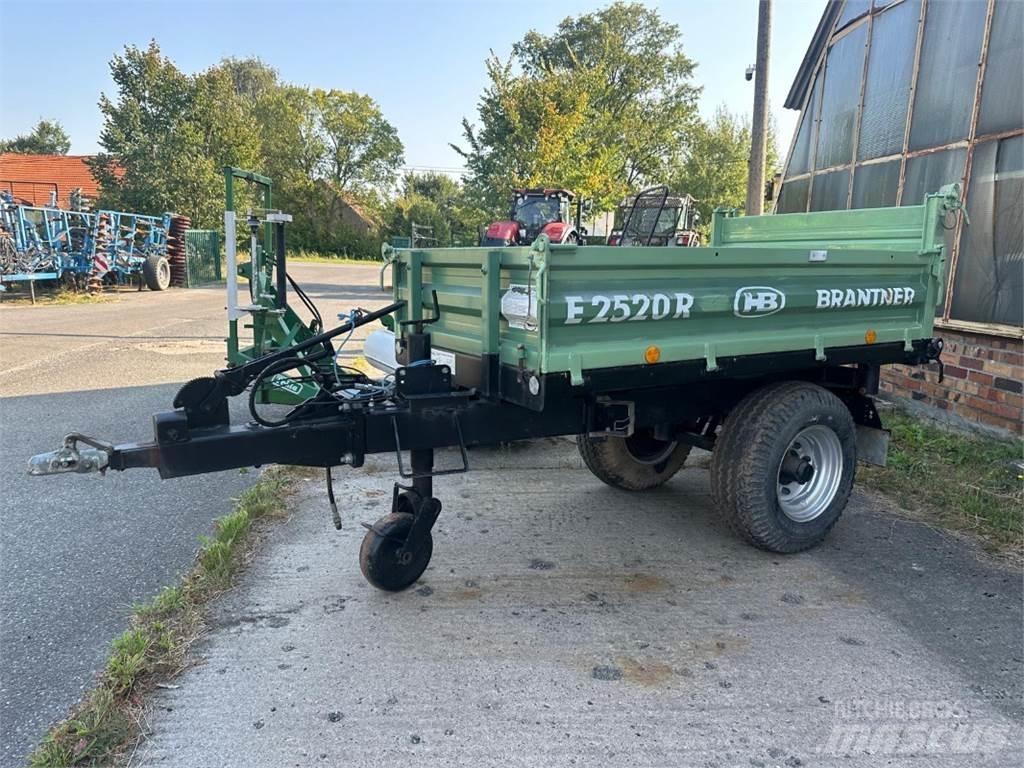 Brantner E 2520 Prikolica za bale