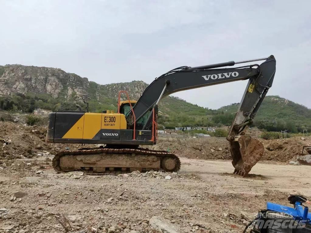 Volvo EC 300 Bagri goseničarji