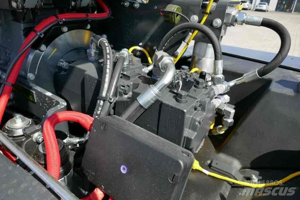 Bomag BW 213 D-5 Kompaktorji tal
