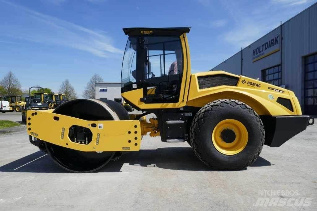 Bomag BW 213 D-5 Kompaktorji tal