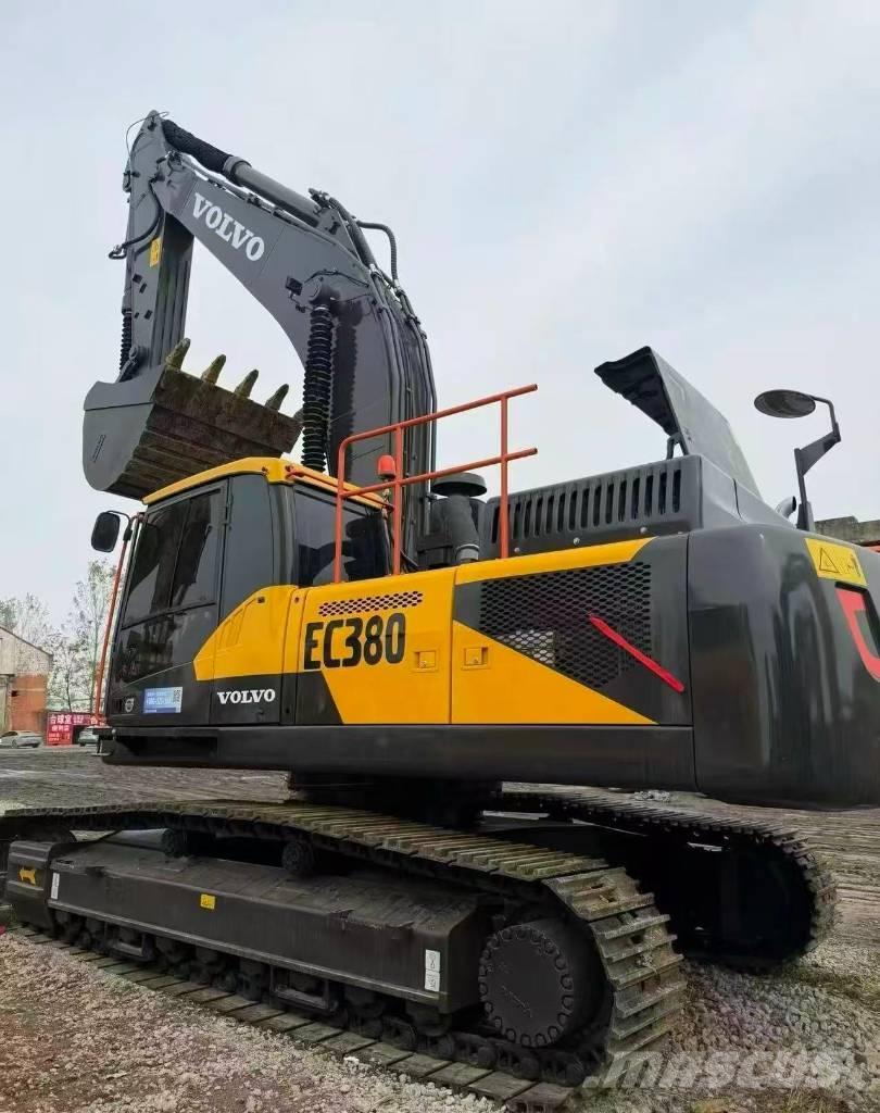 Volvo EC 380 Bagri goseničarji