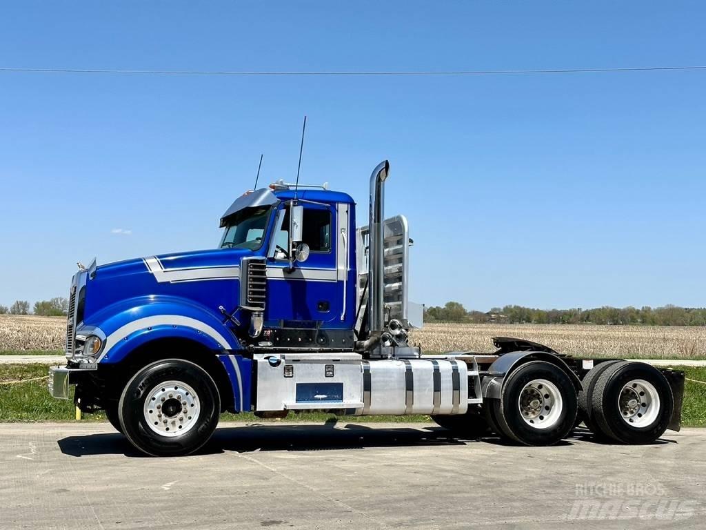 Mack Titan TD 713 Drugi tovornjaki