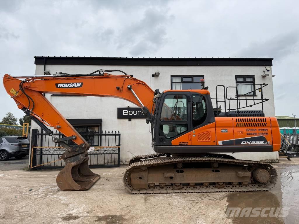 Doosan DX 225 LC-5 Bagri goseničarji
