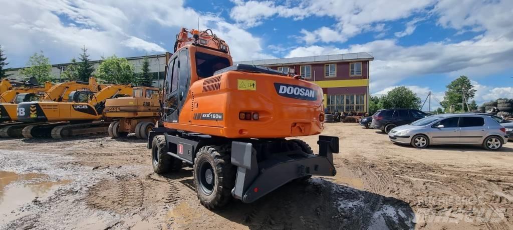 Doosan DX 160 W Bagri na kolesih