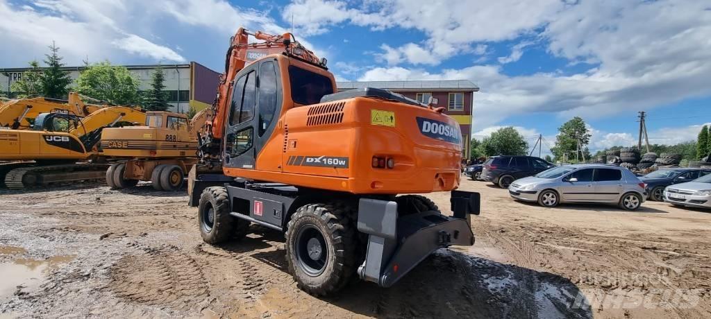 Doosan DX 160 W Bagri na kolesih