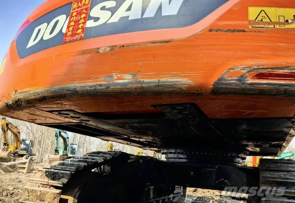 Doosan DX 500 LC Bagri goseničarji