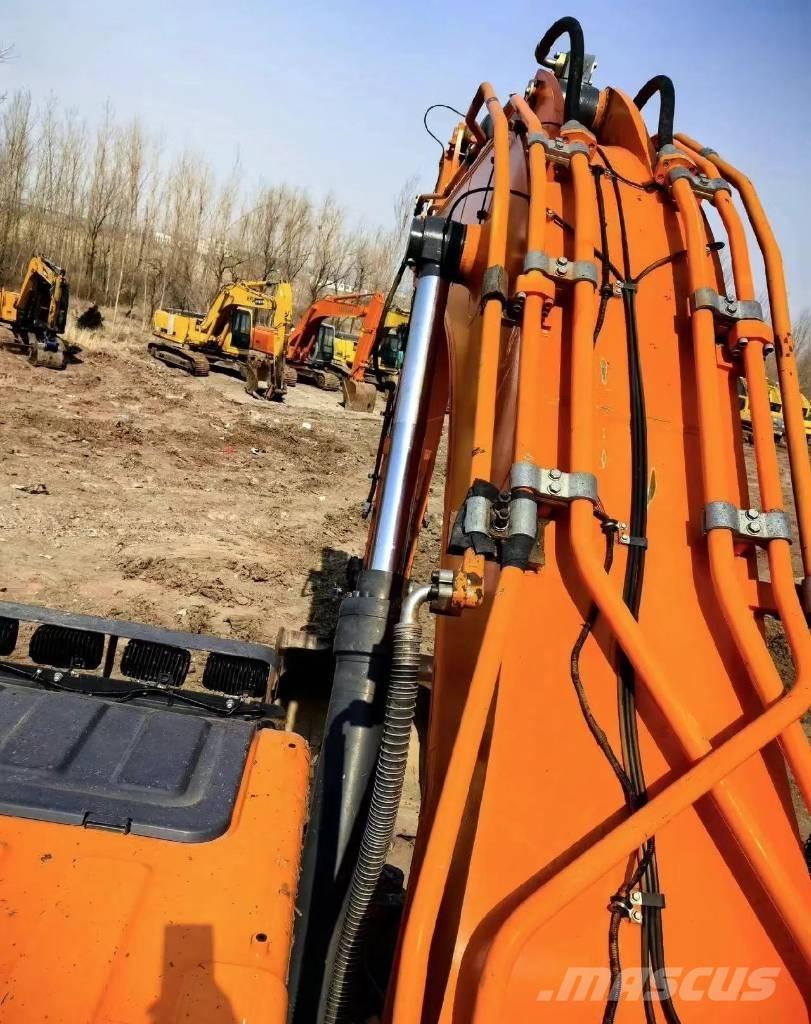 Doosan DX 500 LC Bagri goseničarji