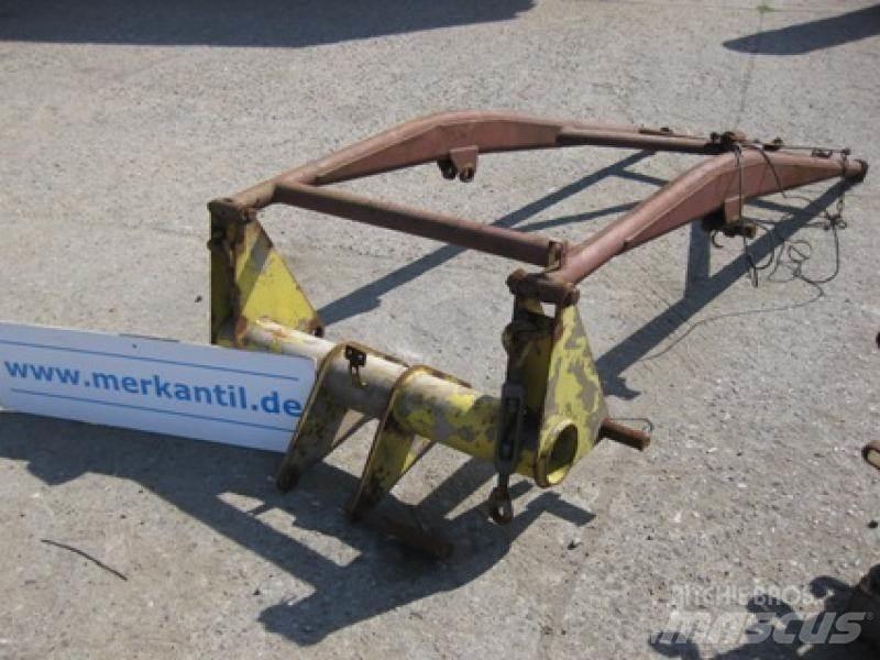  Frontlader RS09 Čelni nakladalci in kopači