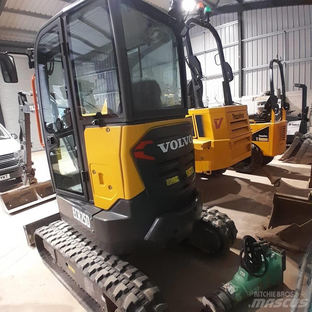 Volvo ECR 25 D Mini bagri <7t