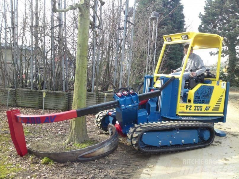  Pazzaglia FZ 200 AV Nega okolice - drugo