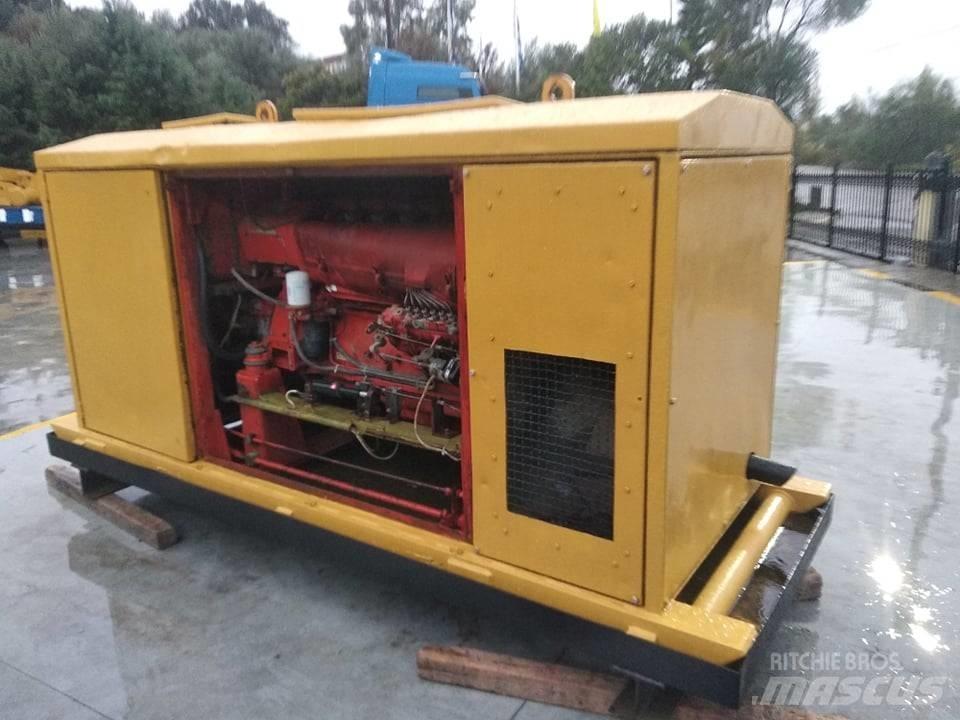 CAT MS-A82 Bagri goseničarji