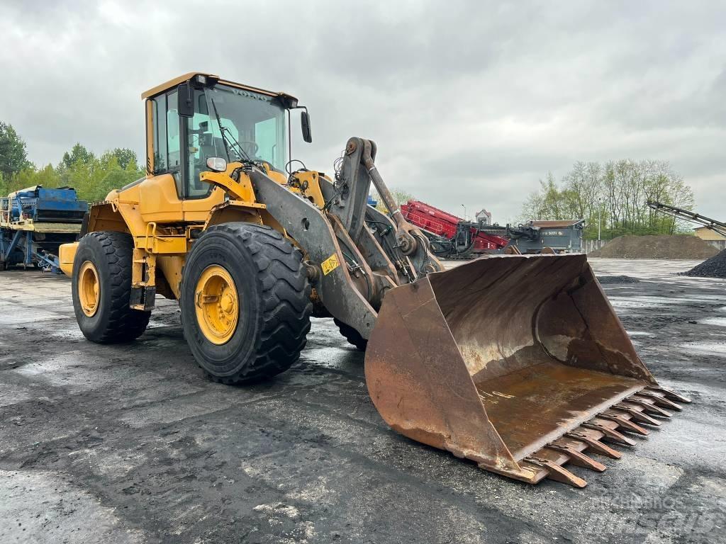 Volvo L 120 F Kolesni nakladalci