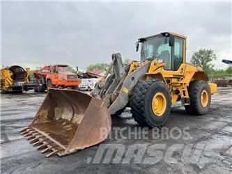 Volvo L 120 F Kolesni nakladalci
