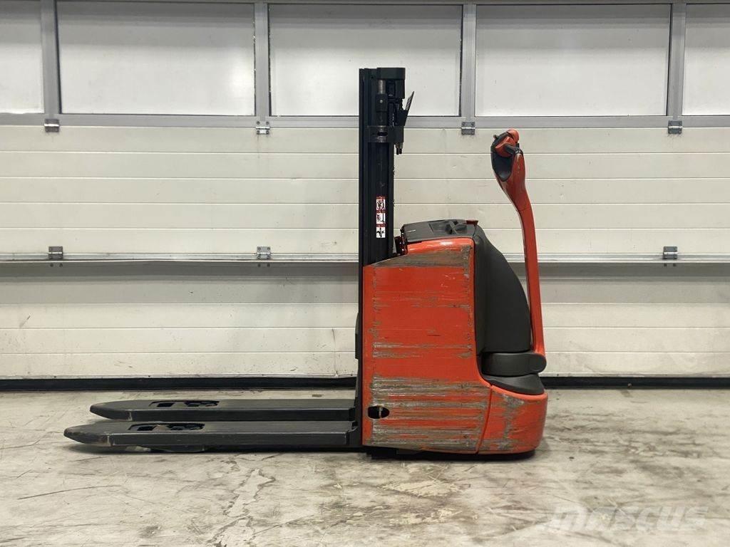 Linde L12 I Ročni električni viličar