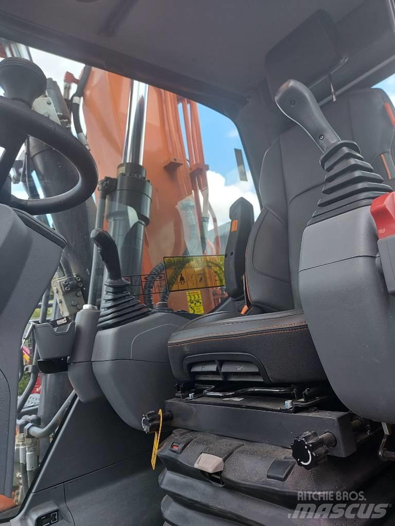 Develon DX 170 W-7 Bagri na kolesih