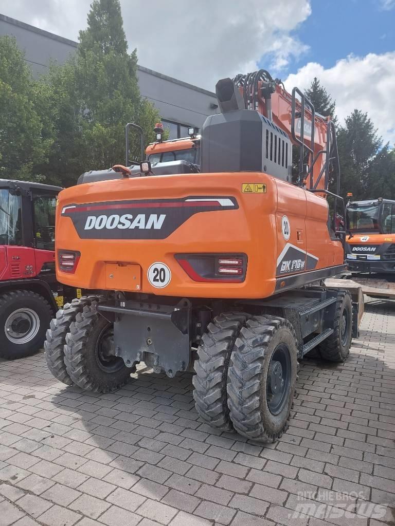 Develon DX 170 W-7 Bagri na kolesih